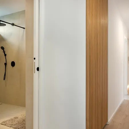 Luxe Penthouse With A Castle View Apartament Lublana