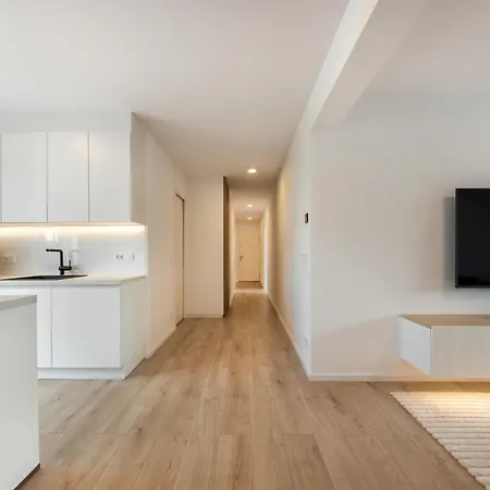 Apartment Luxe Penthouse With A Castle View *