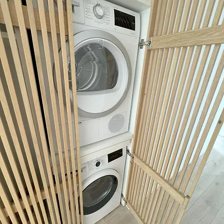 Luxe Penthouse With A Castle View Apartment